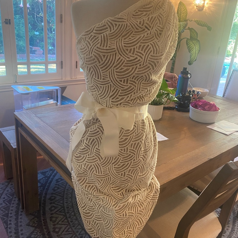 Tadashi Shoji Cream One Shoulder Dress